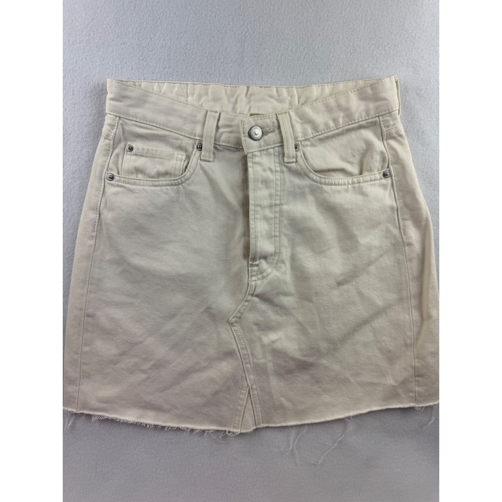 H&M Beige Raw Hem Denim Mini Skirt Womens Size 4 Casual Trendy‎